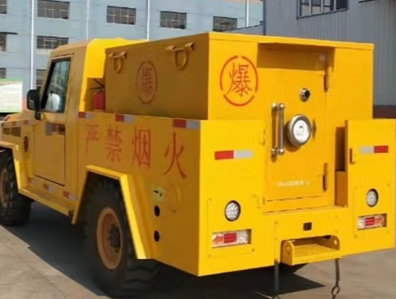 马尾凯龙爆破器材运输车：保障爆破任务的安全运行